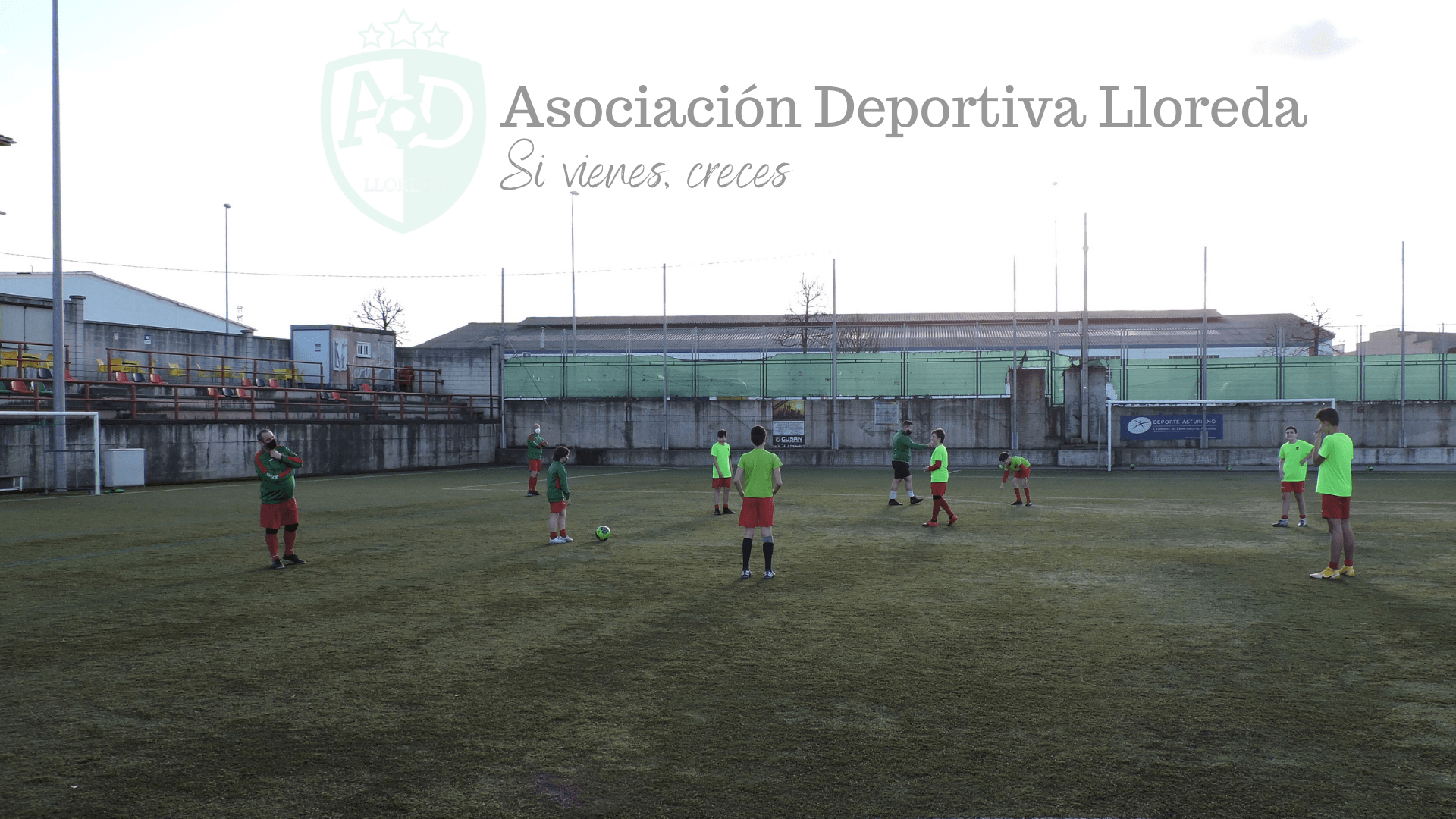 Camp de futbol lloreda